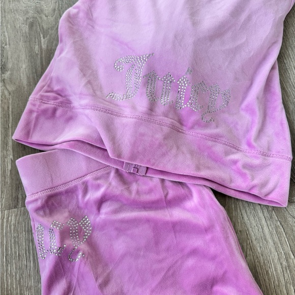 Juicy Couture Lavender Velour Short Set - Picture 4 of 6